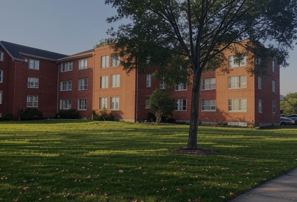 A photo of an apartment complex.